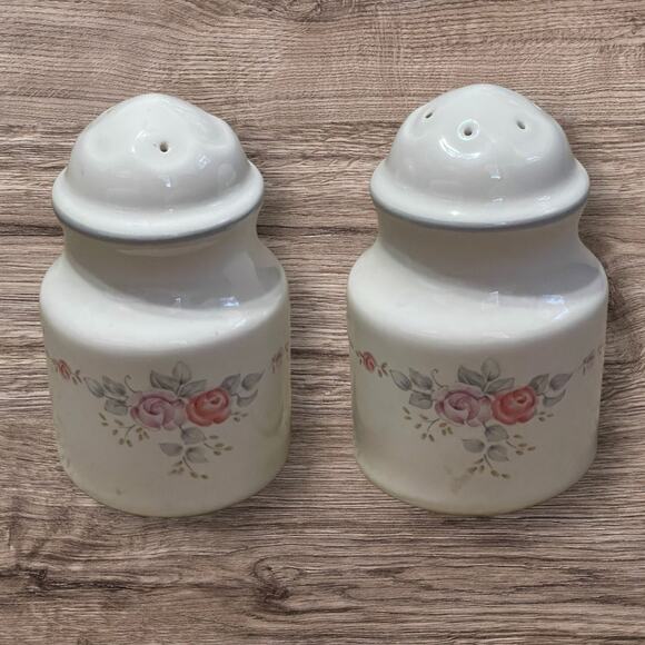 Pfaltzgraff Trousseau Roses Salt and Pepper Shakers Vintage EUC - Picture 8 of 8